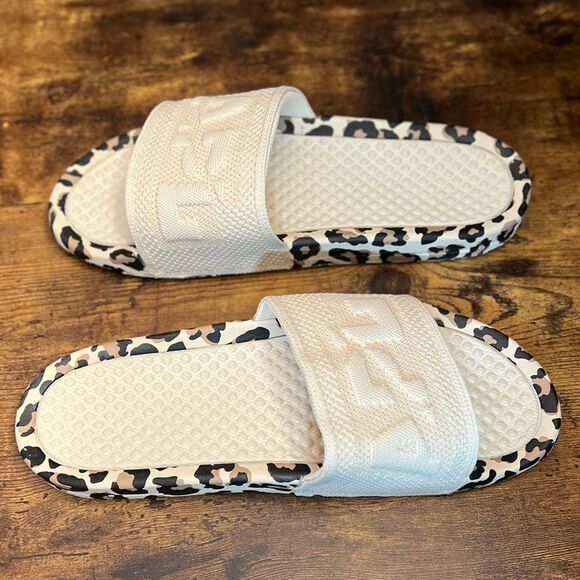 APL Big Logo  Parchment:Leopard Slide Sandals, Size 11. New in Box! - Picture 5 of 16